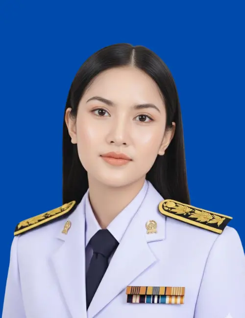 นางสาวนริศรา อุตมะกูล