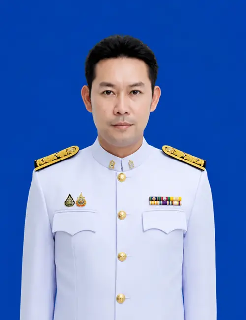 นายพัชรพล ชลกาญจน์
